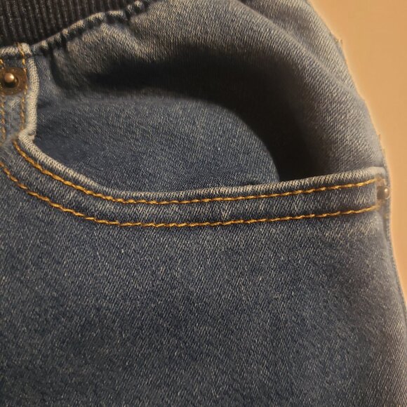 Cat & Jack Blue Jeans - Picture 4 of 7